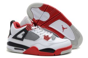 Air Jordan 4 Retro белые с красным и черным (39-45)