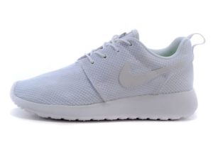 Nike Roshe Run белые (35-44)