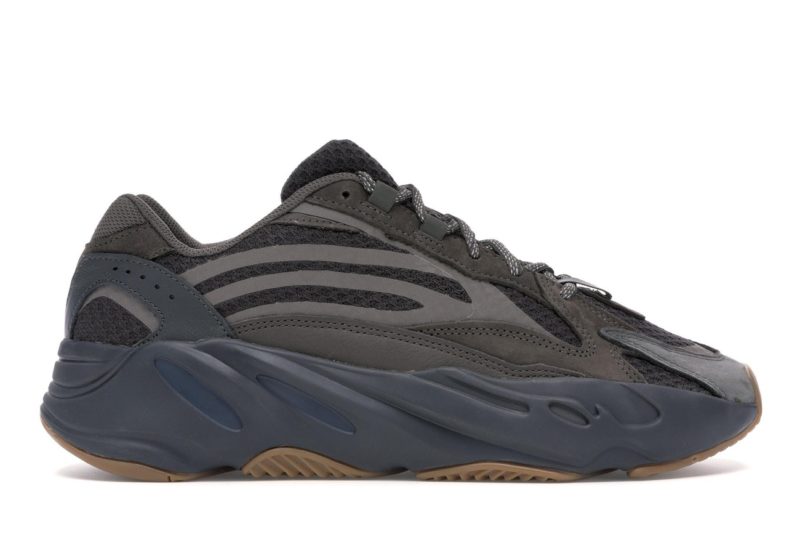 Adidas Yeezy Boost 700 коричневые (35-44)