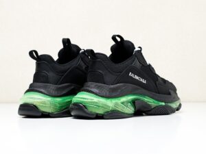 Balenciaga Triple S черные с зеленым  (36-40)