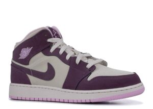 Nike Air Jordan 1 Mid фиолетовые c бежевым кожа-нубук женские (35-40)